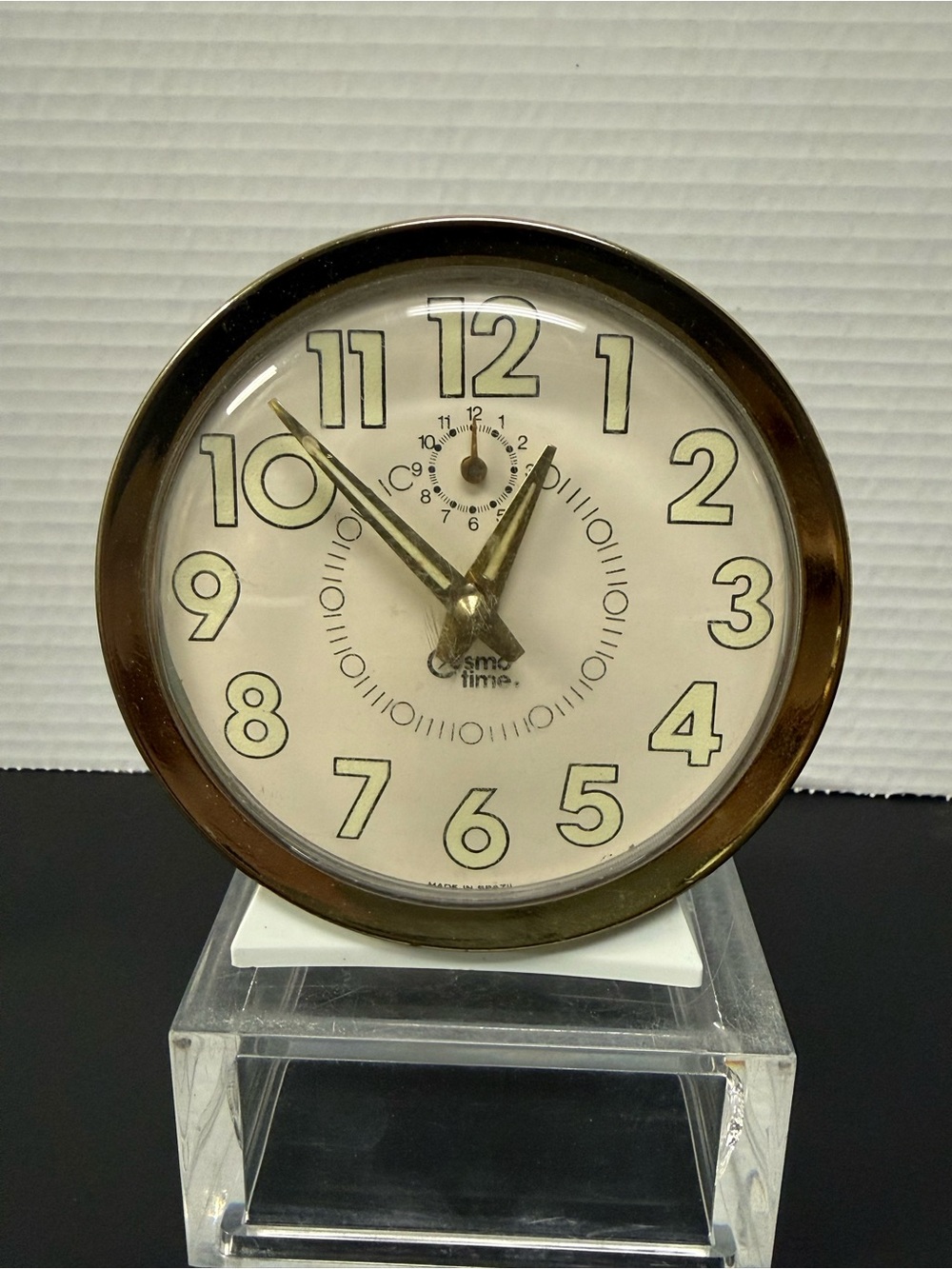 Vintage Cosmo Time Easy-to-See Mechanical Wind-Up Alarm Clock - Glow in the Dark